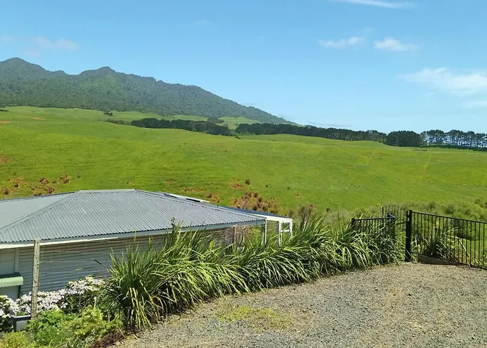 Raglan\'S Tranquil Garden Retreat - Moa Stone Lodge
